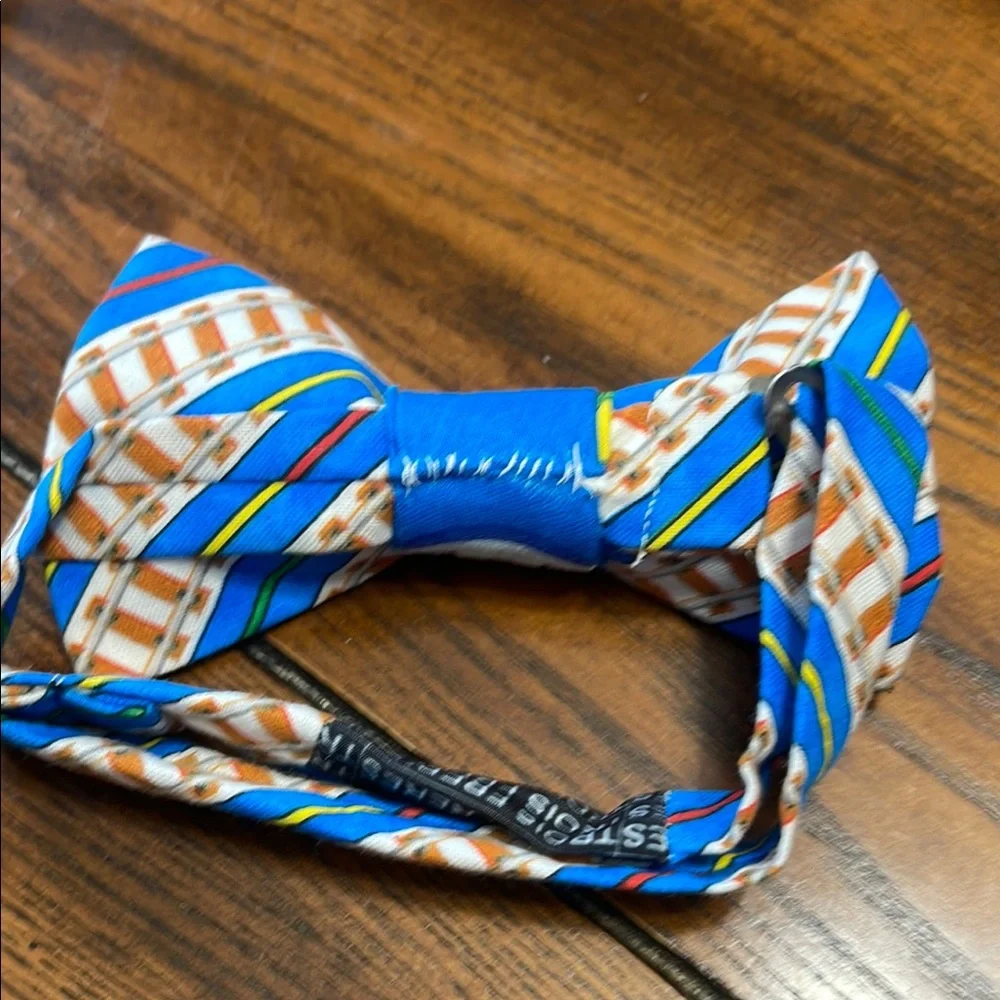 Blue Train Pattern Bow Tie